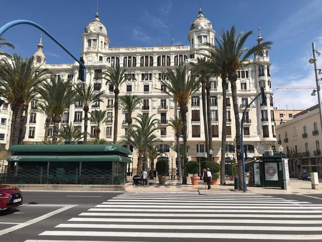 Estudio De Lujo Casaturis En El Corazon De Alicante A114 Exterior photo